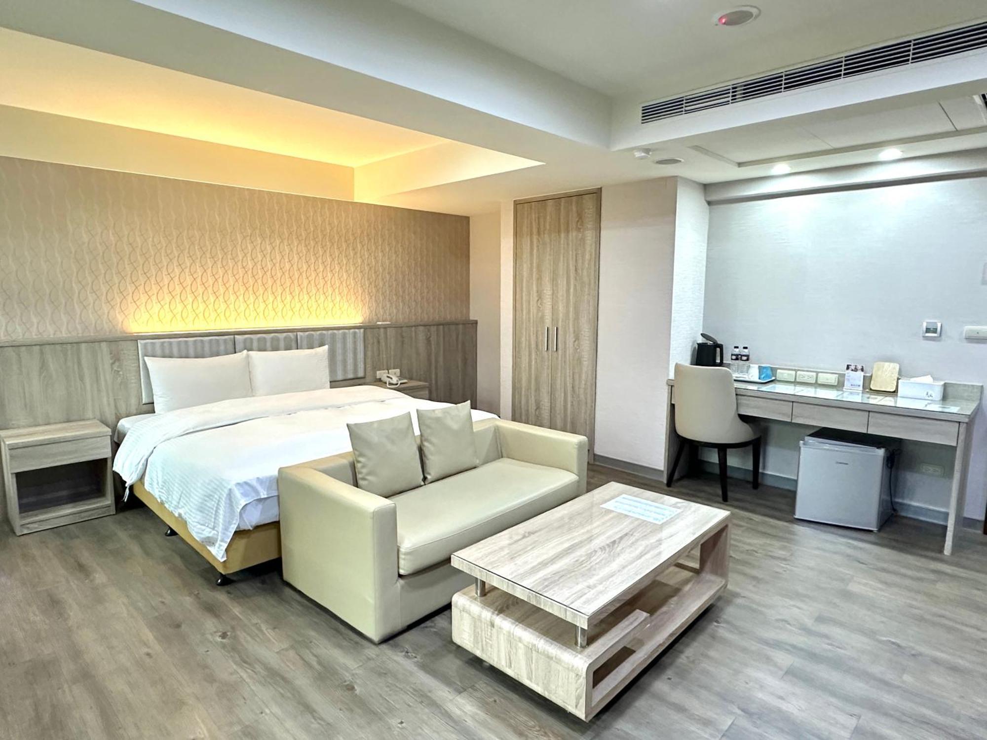 Mei Hotel Тайчжун Экстерьер фото