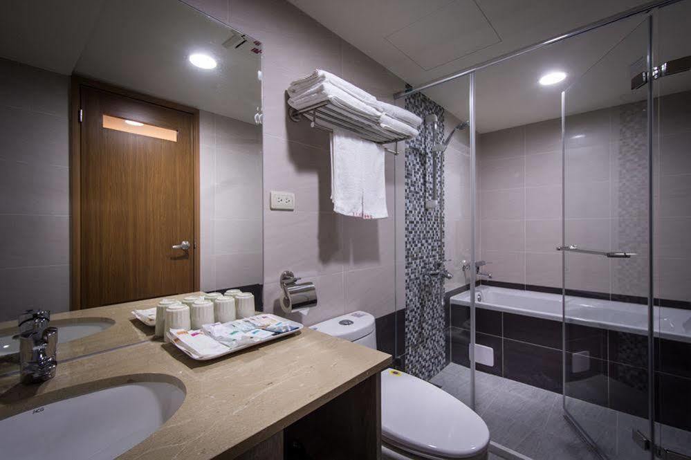 Mei Hotel Тайчжун Экстерьер фото